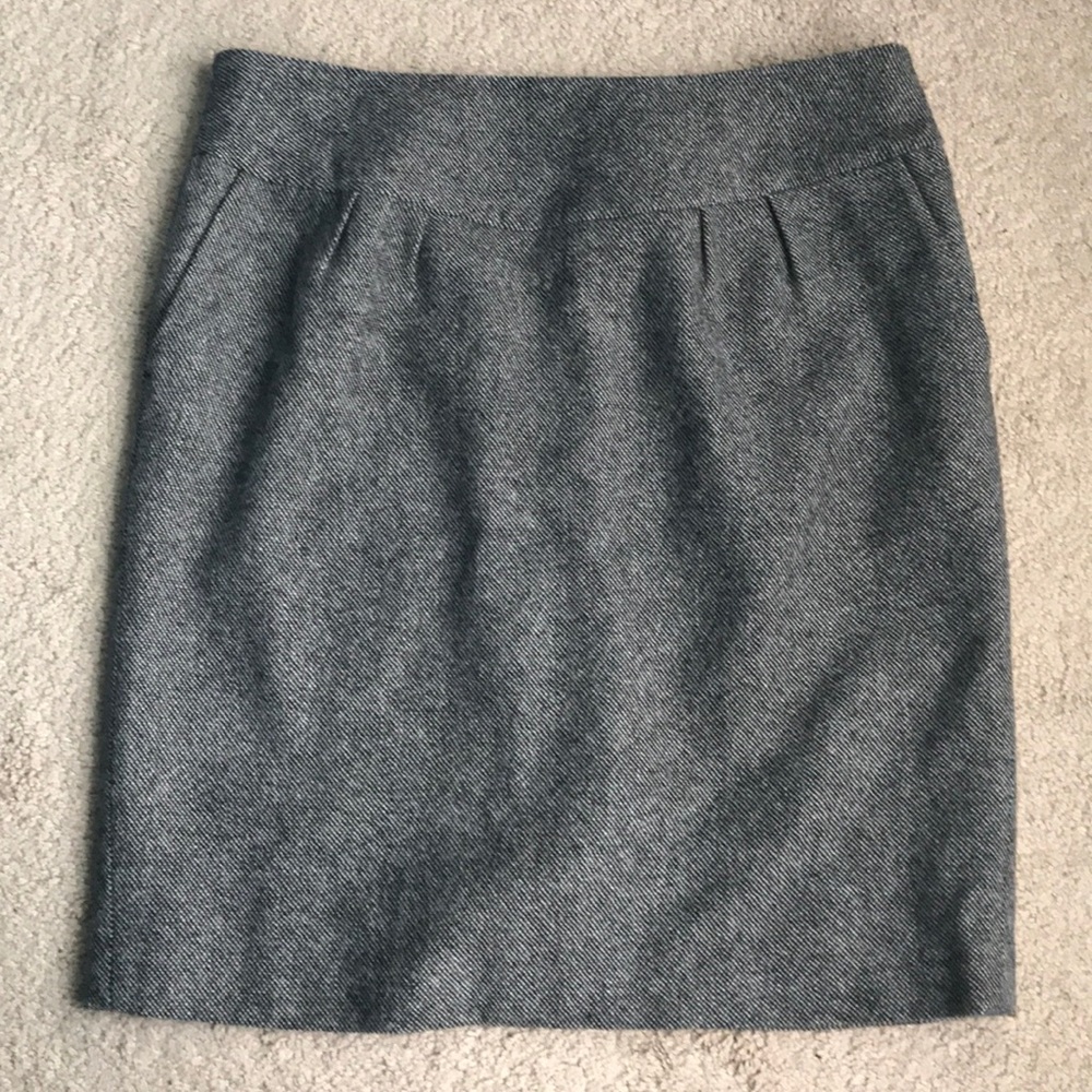 Michael Kors Women’s wool skirt - Size 10